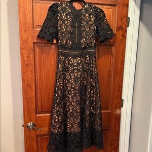 Chic Black Lace Midi Dress